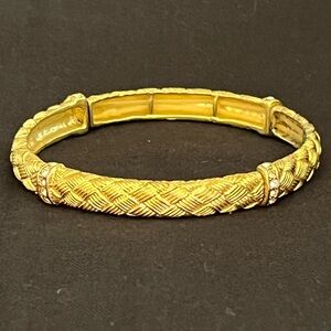 Premier Designs Stretch Bangle
